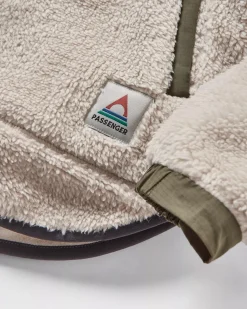 Beaumont Sherpa Recyclé à Capuche en Polaire - Blanc Vintage