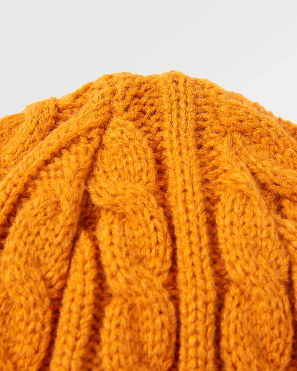 Bonnet en maille torsadée recyclée Fireside - Orange Sunrise