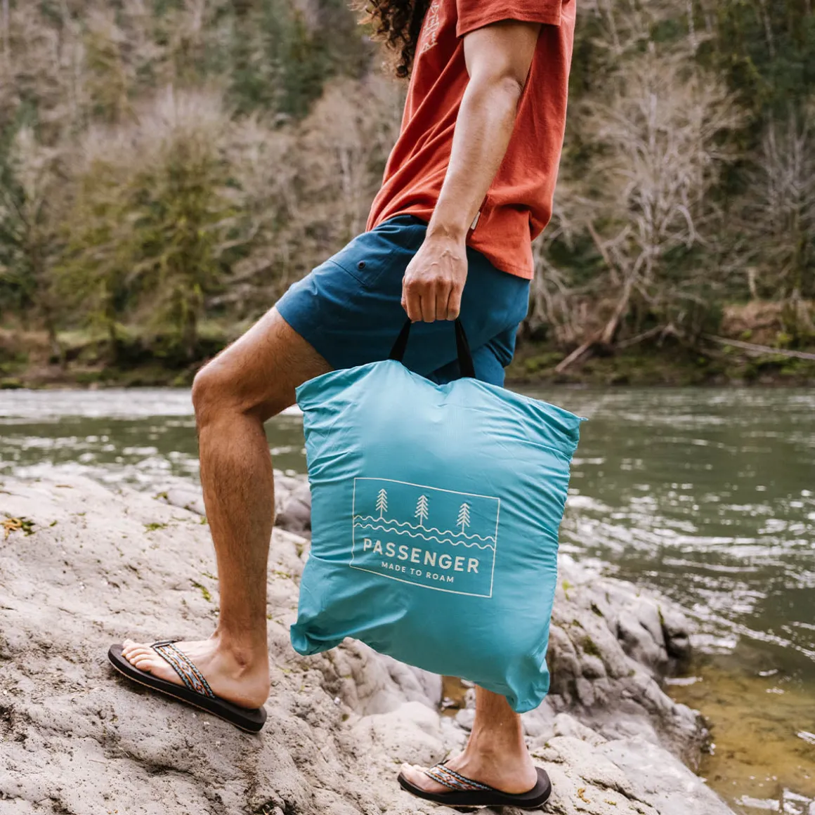 Couverture Sherpa Recyclée Nomadic - Imprimé Noir 'Nowhere Bound'