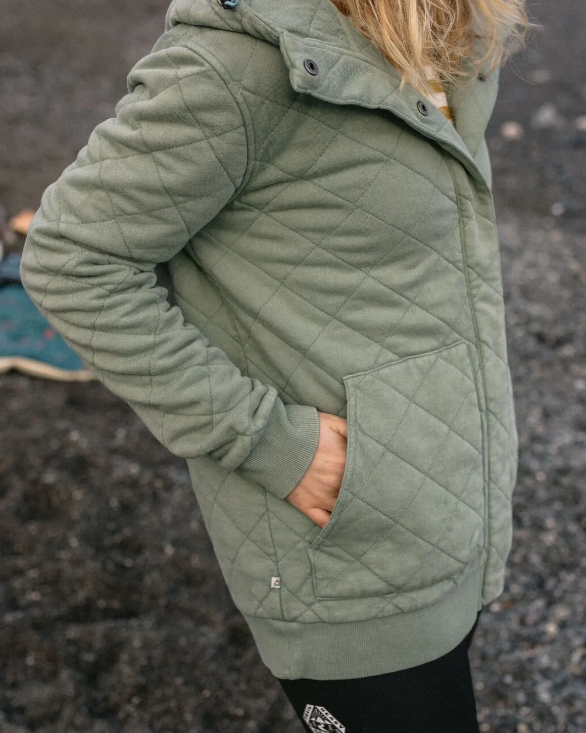 Hoodie matelassé recyclé Clementine à boutons-pression - Pistache
