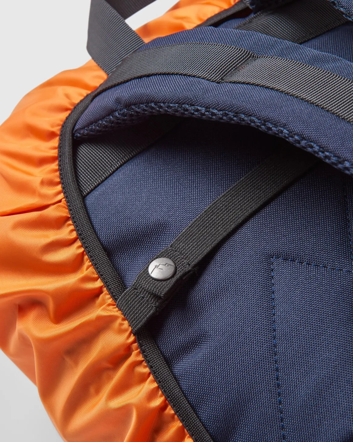 Housse de sac à dos recyclée (18-35L) - Sunrise Orange