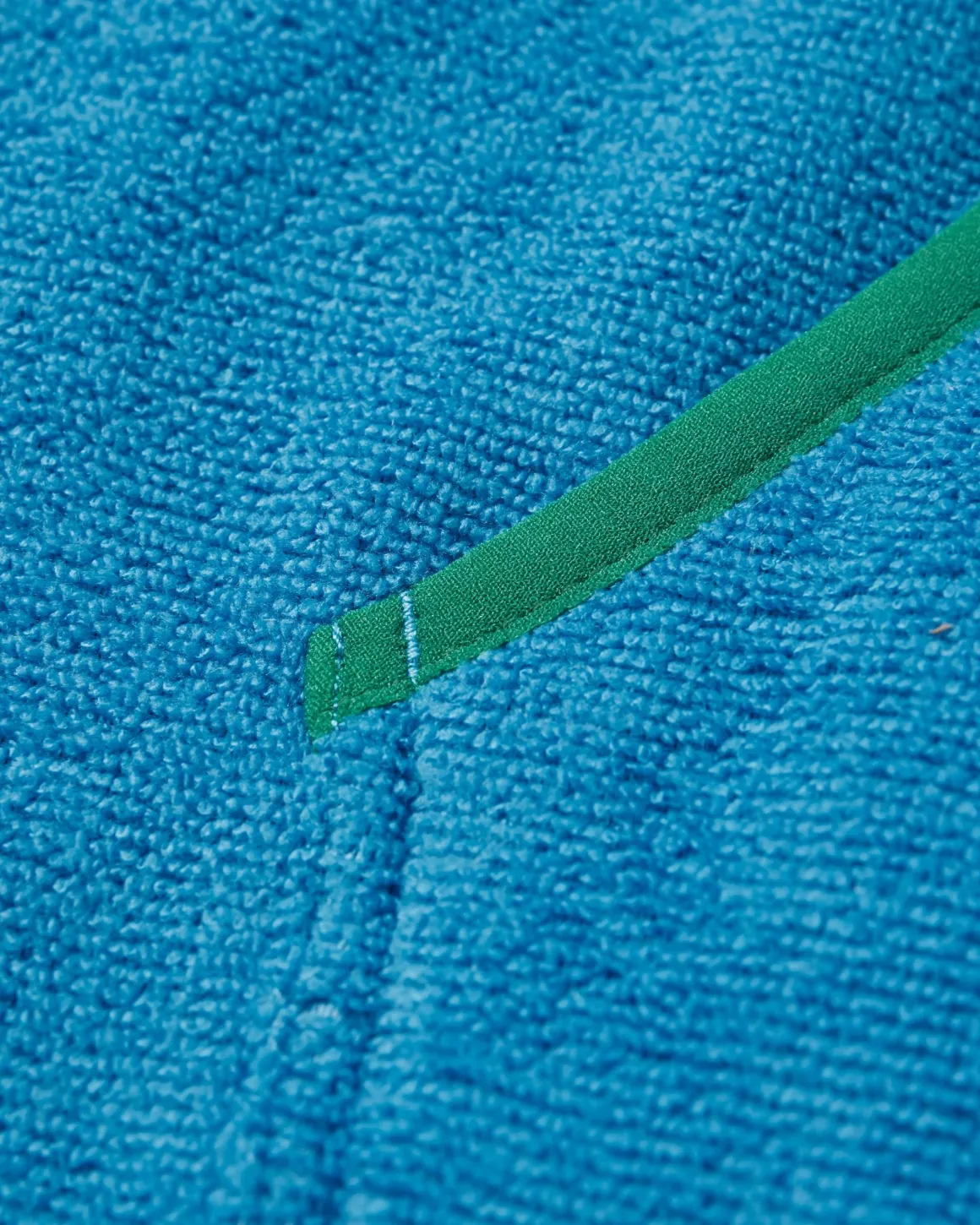 Poncho de surf en serviette recyclée Tulum - Bleu Clair/Denim Foncé