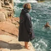 Poncho de surf Escapism doublé d'une serviette recyclée - Noir