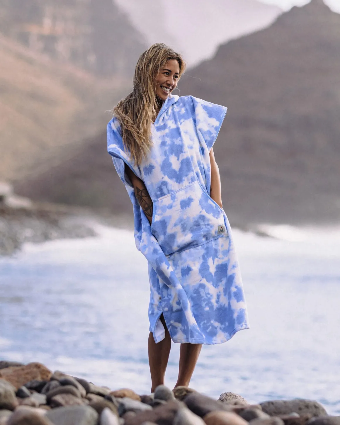 Poncho en Serviette Recyclée Tulum - Tie Dye Bleuet