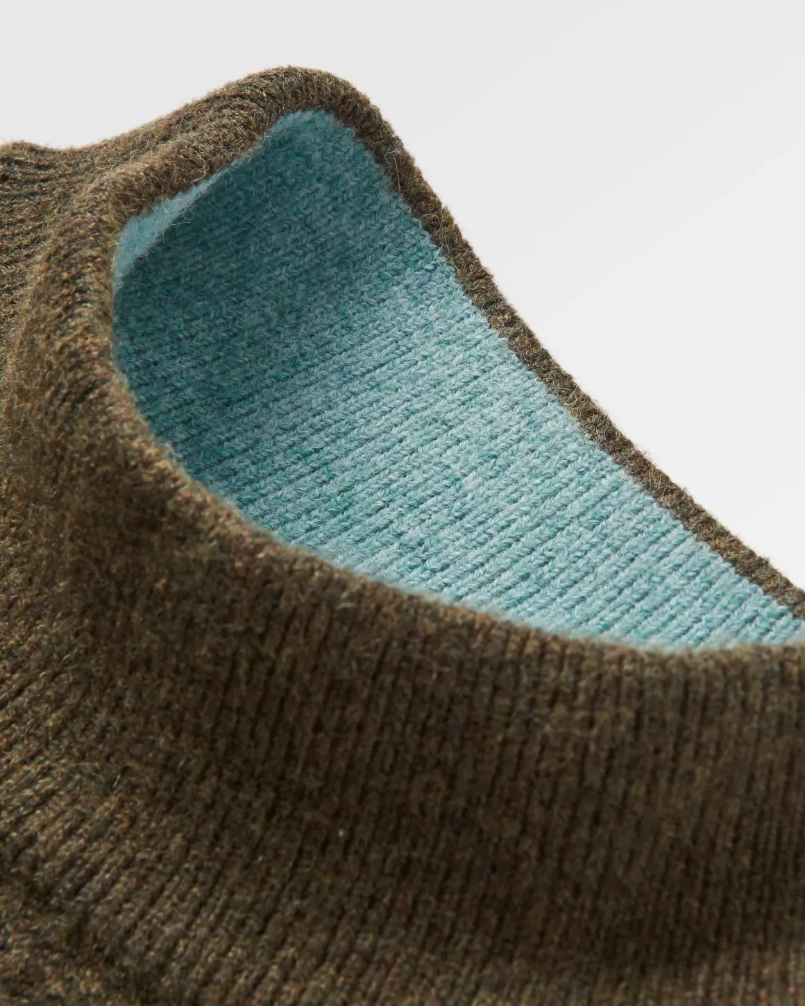 Pull en tricot recyclé d'ortie - Kaki