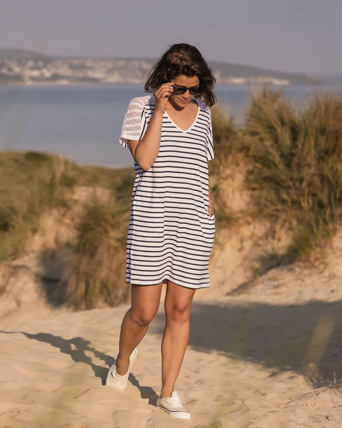 Robe T-shirt surdimensionnée en coton recyclé Olive - Rayure Marine