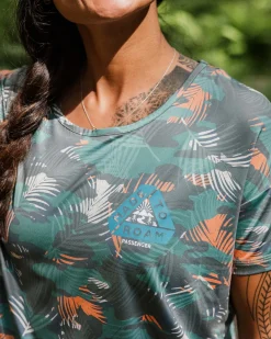 T-shirt Actif Recyclé à Dos Noué avec Impression Chakra - Camouflage Palmier Mer Profonde