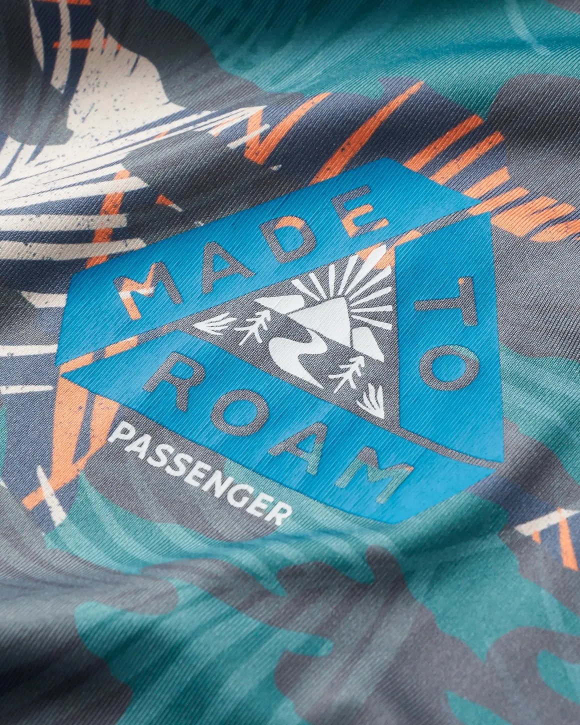 T-shirt Actif Recyclé à Dos Noué avec Impression Chakra - Camouflage Palmier Mer Profonde