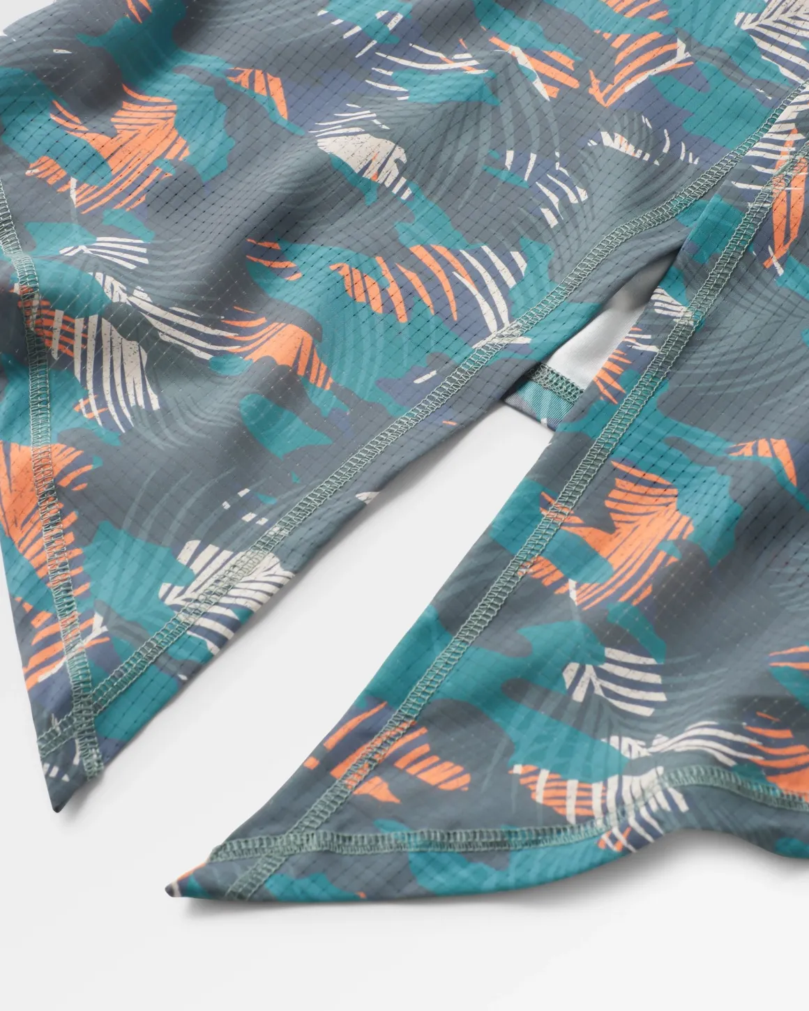 T-shirt Actif Recyclé à Dos Noué avec Impression Chakra - Camouflage Palmier Mer Profonde