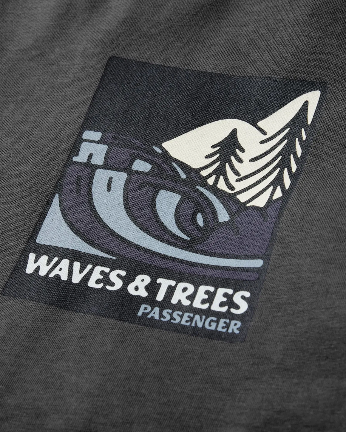 T-shirt en coton bio Waves u0026 Trees - Charcoal